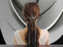 Load image into Gallery viewer, Clip on chain hair clips Kargo Fresh
