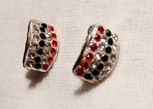 Load image into Gallery viewer, Clip on chunky Rhinestone Cluster  Stud Earrings silver Kargo Fresh
