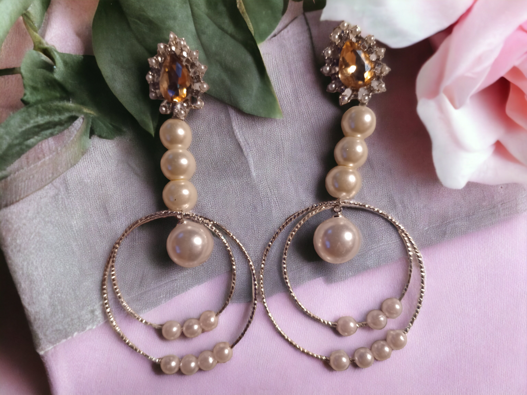 Clip on faux pearl hoops Kargo Fresh