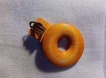 Load image into Gallery viewer, Clip on minimalist hoop earrings Kargo Fresh
