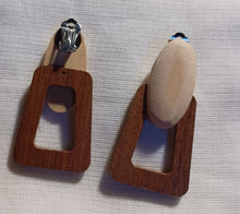 Load image into Gallery viewer, Clip on minimalist hoop earrings Kargo Fresh
