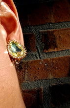 Load image into Gallery viewer, Clip on rhinestone stud earrings Kargo Fresh
