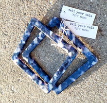 Load image into Gallery viewer, Confetti Lucite Square Bangles and Earrings Set Kargo Fresh
