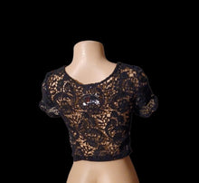 Load image into Gallery viewer, Cotton lace crop top Small Kargo Fresh
