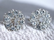 Load image into Gallery viewer, Crystal Stud Clip On Earrings Kargo Fresh
