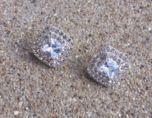 Load image into Gallery viewer, Crystal Stud Clip On Earrings small Kargo Fresh
