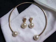 Load image into Gallery viewer, Custom faux pearl clip on earrings and necklace set Kargo Fresh
