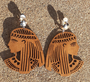 Egyptian Queen Design Wooden Clip Earrings Kargo Fresh