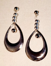 Load image into Gallery viewer, Extra large  Silver handmade Hoop design Clip On Earrings Kargo Fresh
