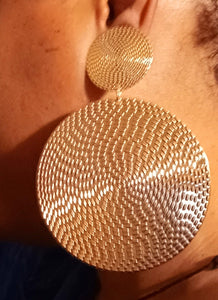 Extra large hammered disc clip on earrings Kargo Fresh