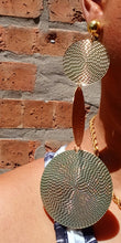 Load image into Gallery viewer, Extra large hammered disc clip on earrings Kargo Fresh
