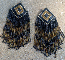 Load image into Gallery viewer, Fabulous large handbeaded clip on earrings Kargo Fresh
