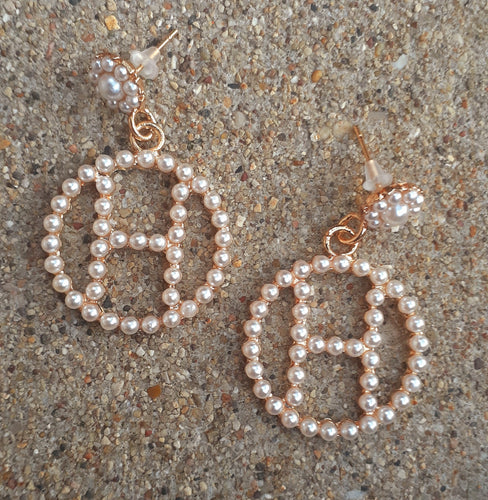 Faux Pearl H Initial Earrings Kargo Fresh