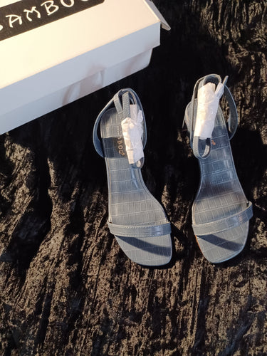 Faux leather croc print kitten heels new 5.5 Kargo Fresh