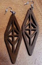 Load image into Gallery viewer, Geometric Design Earrings Wooden Kargo Fresh
