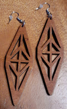 Load image into Gallery viewer, Geometric Design Earrings Wooden Kargo Fresh
