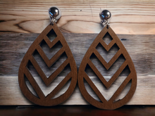 Load image into Gallery viewer, Geometric clip on earrings Kargo Fresh
