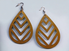 Load image into Gallery viewer, Geometric wooden earrings Kargo Fresh
