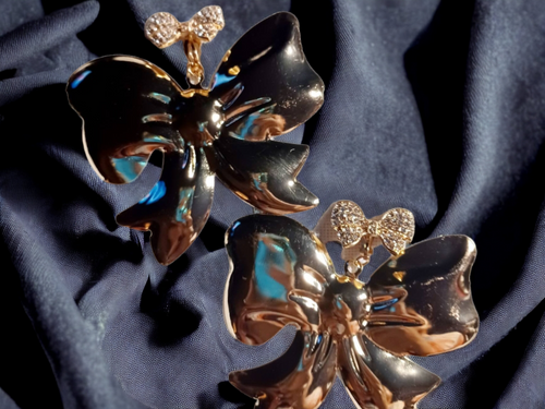 Giant Clip on bow earrings Kargo Fresh