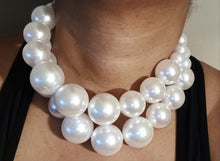 Load image into Gallery viewer, Giant Faux Pearl Necklace Set Kargo Fresh
