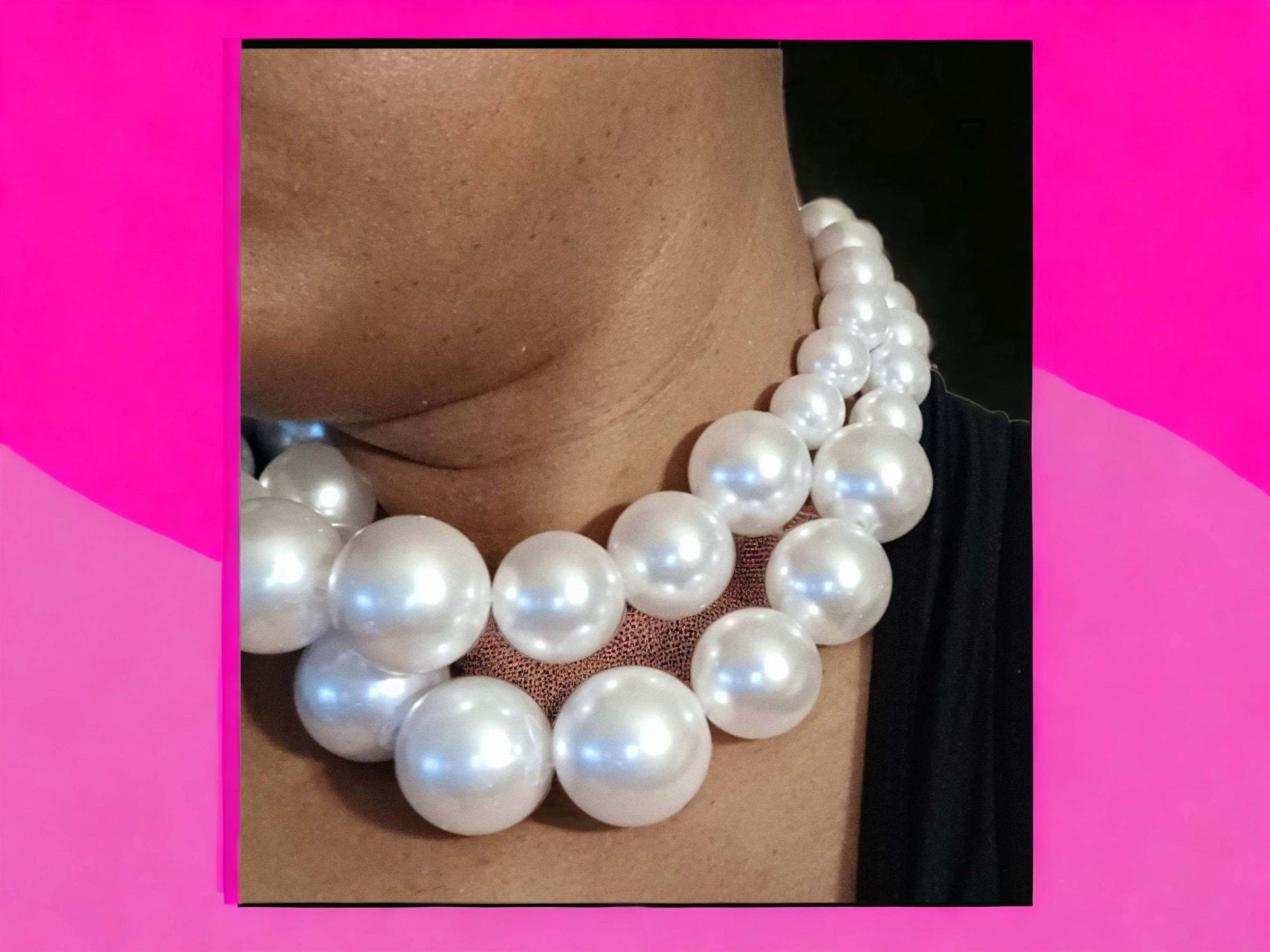 Giant faux pearl on sale necklace