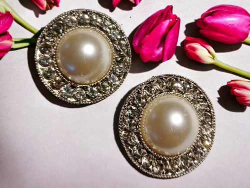Glam faux pearl clip on earrings Kargo Fresh