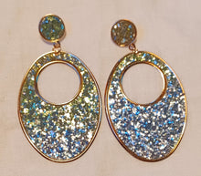 Load image into Gallery viewer, Glitter Hoop design Clip On Earrings Kargo Fresh

