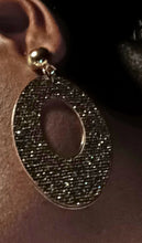Load image into Gallery viewer, Glitter Hoop design Clip On Earrings Kargo Fresh
