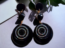 Load image into Gallery viewer, Glitter and Acrylic design Clip On Earrings Kargo Fresh
