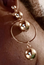 Load image into Gallery viewer, Gold Abstract design Clip On Earrings Kargo Fresh
