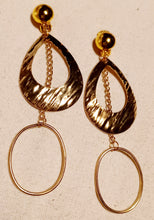 Load image into Gallery viewer, Gold Dangle Abstract design Clip On Earrings Kargo Fresh
