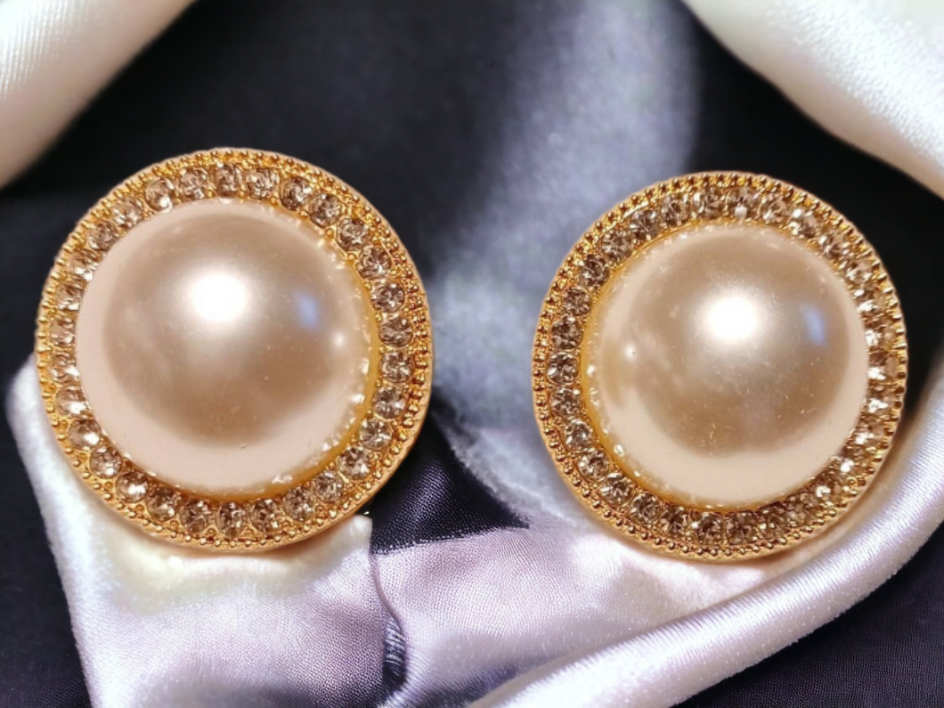 Gold Large Clip on Pearl Cluster  Stud Earrings Kargo Fresh