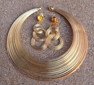 Gold abstract wire collar necklace and clip on earrings Kargo Fresh