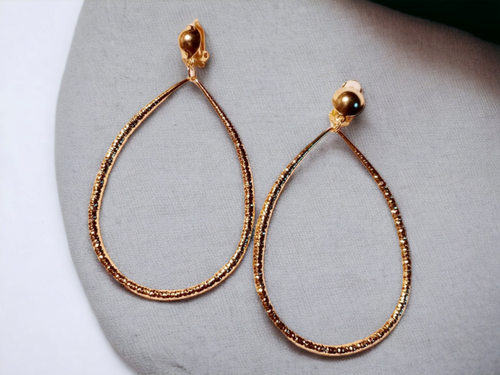 Gold hammered metal Hoop Clip On  Earrings gold Kargo Fresh