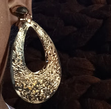 Load image into Gallery viewer, Gold metal boho filagree clip on hoops Kargo Fresh
