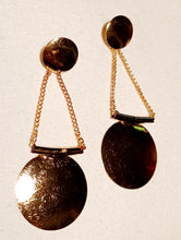 Load image into Gallery viewer, Gold metal hanging disc earrings Kargo Fresh
