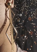 Load image into Gallery viewer, Gold metal hoop and chain clip on earrings Kargo Fresh
