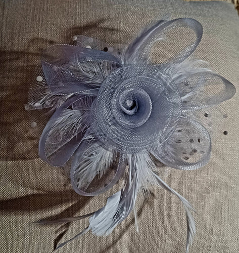 Grey fascinator hat/hair clip Kargo Fresh