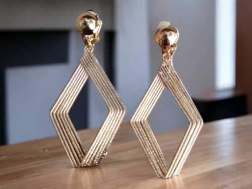 Hammered Diamond Minimalist Clip on Earrings Kargo Fresh