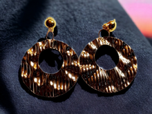 Load image into Gallery viewer, Hammered Hoop Clip on Earrings gold Kargo Fresh
