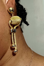Load image into Gallery viewer, Hammered Metal and Mesh Chain Clip on Earrings Kargo Fresh

