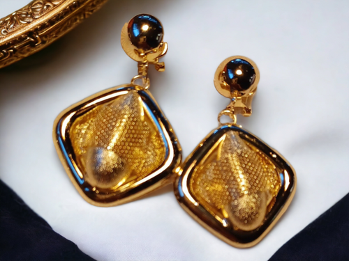 Hammered Metal and Mesh Clip on Earrings Kargo Fresh