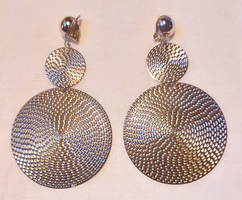 Hammered Metal disc Clip on Earrings silver Kargo Fresh