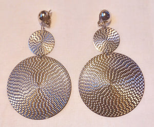 Hammered Metal disc Clip on Earrings silver Kargo Fresh