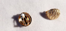 Load image into Gallery viewer, Hammered gold ball clip on Earrings Kargo Fresh
