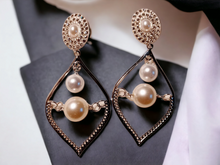 Load image into Gallery viewer, Handmade Abstract faux Pearl Clip On Earrings Kargo Fresh
