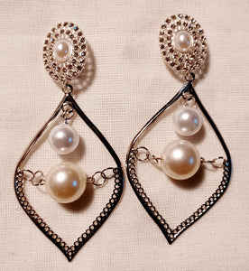 Handmade Abstract faux Pearl Clip On Earrings Kargo Fresh