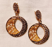 Load image into Gallery viewer, Handmade Clip On abstract gold Metal Crescent Moon Earrings Kargo Fresh
