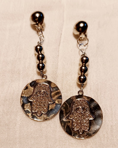Handmade Hammered Hamsa Clip on Earrings Kargo Fresh