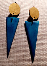 Load image into Gallery viewer, Handmade Minimalist Clip on wood earrings Kargo Fresh
